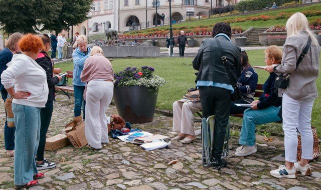 Sequence 02.00_00_12_37.Still008.jpg