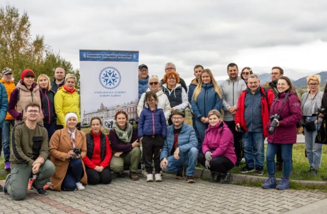 Odkrywanie sztuki i smaku: Kurs fotograficzny i kulinarny Uniwersytetu Ludowego Europy Karpat